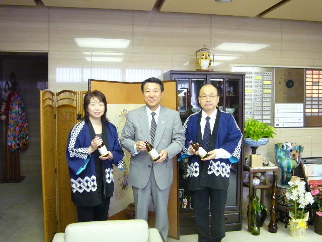 岡村川口市長を表敬訪問。